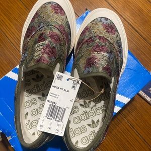 ADIDAS RF slip on NIZZA NWT and box